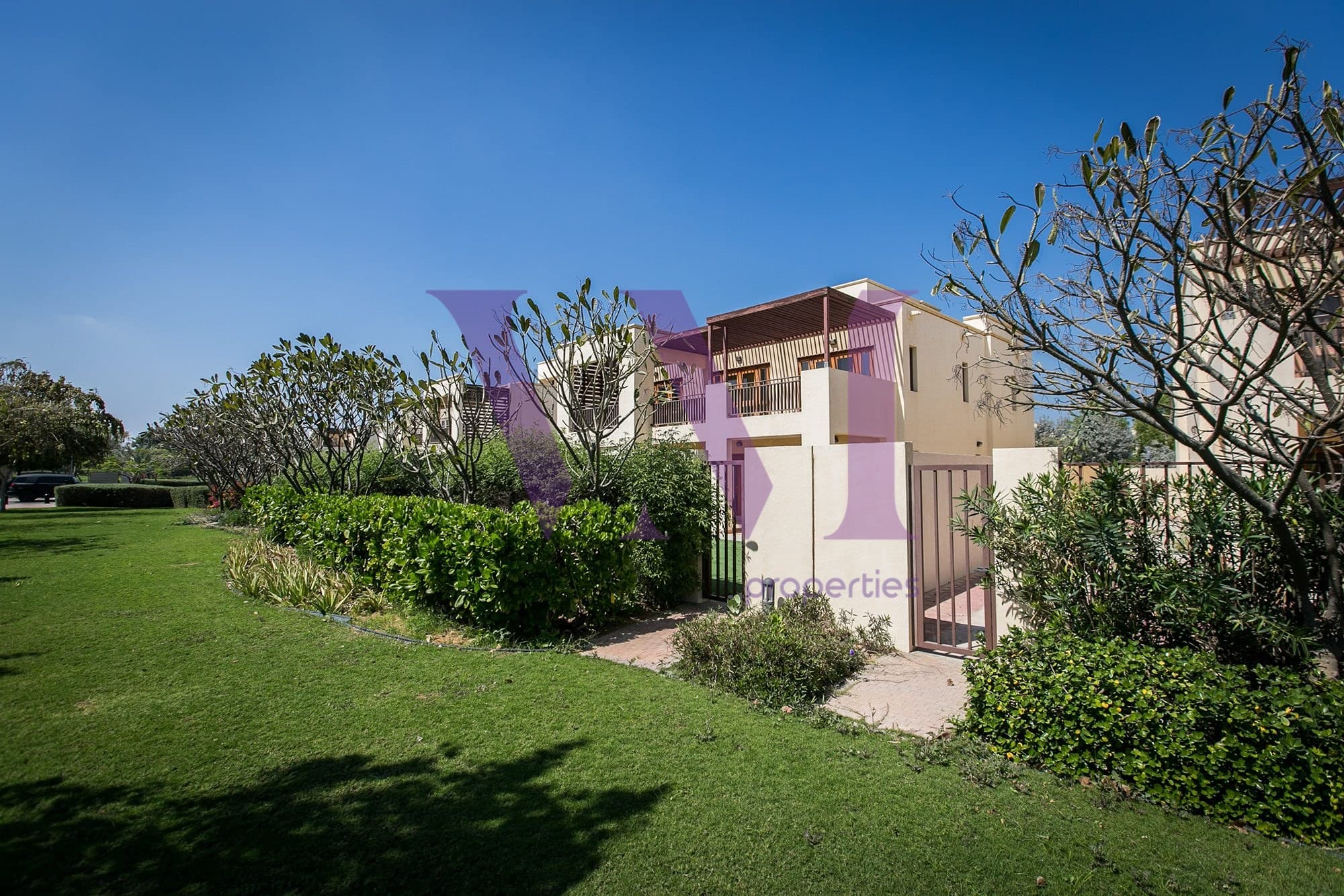 Luxury Living | 3-Bedroom + Maid | Granada Villas — Mina Al Arab
