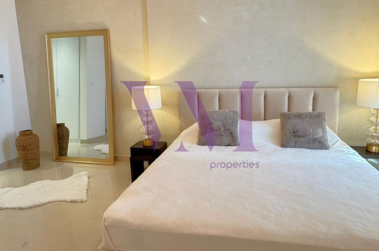 Luxury 2BR Furnished Apartment | Gateway 2 — Mina Al Arab