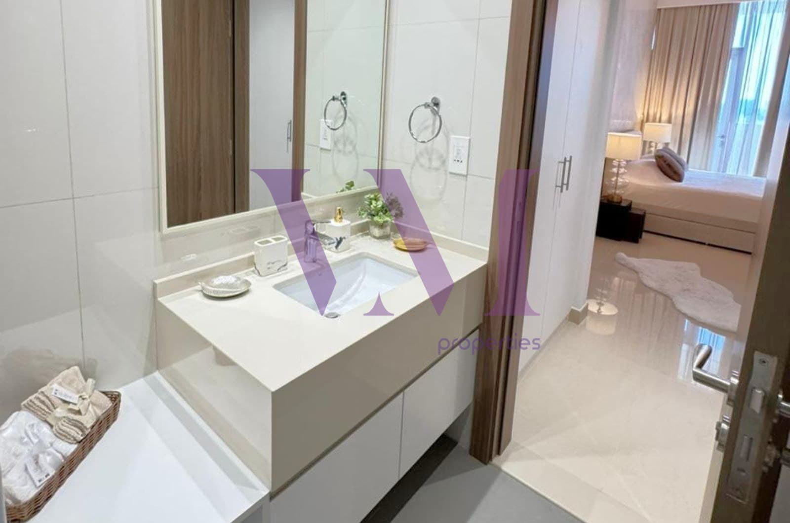Luxury 2BR Furnished Apartment | Gateway 2 — Mina Al Arab