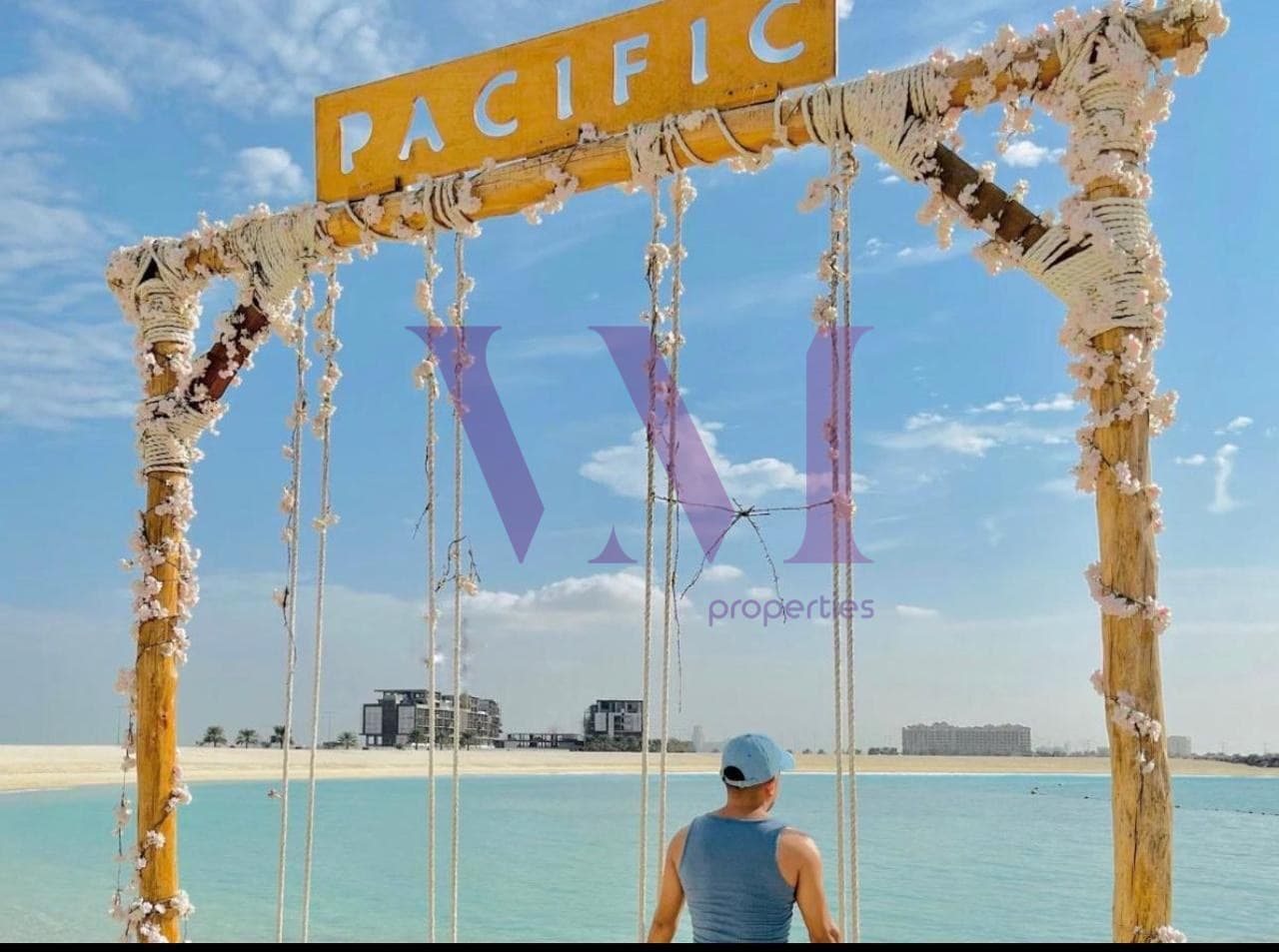 Well Furnished 1 bd | Beach access | Big Layout — Al Marjan Island