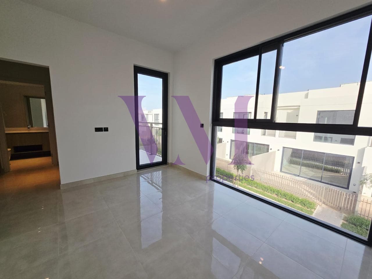 Modern 3BR Townhouse | Falcon island — Al Hamra Village