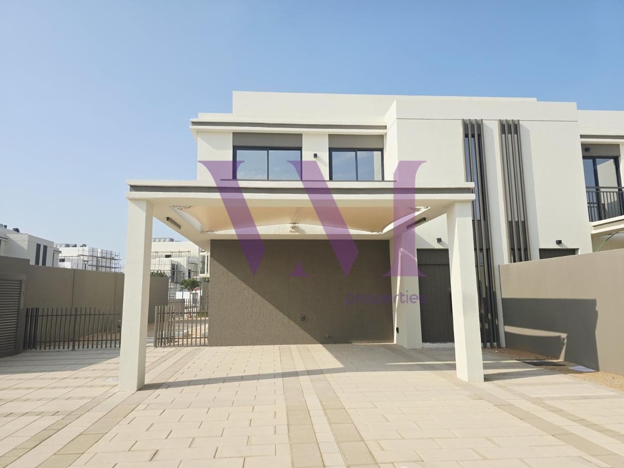 Modern 3BR Townhouse | Falcon island — Al Hamra Village