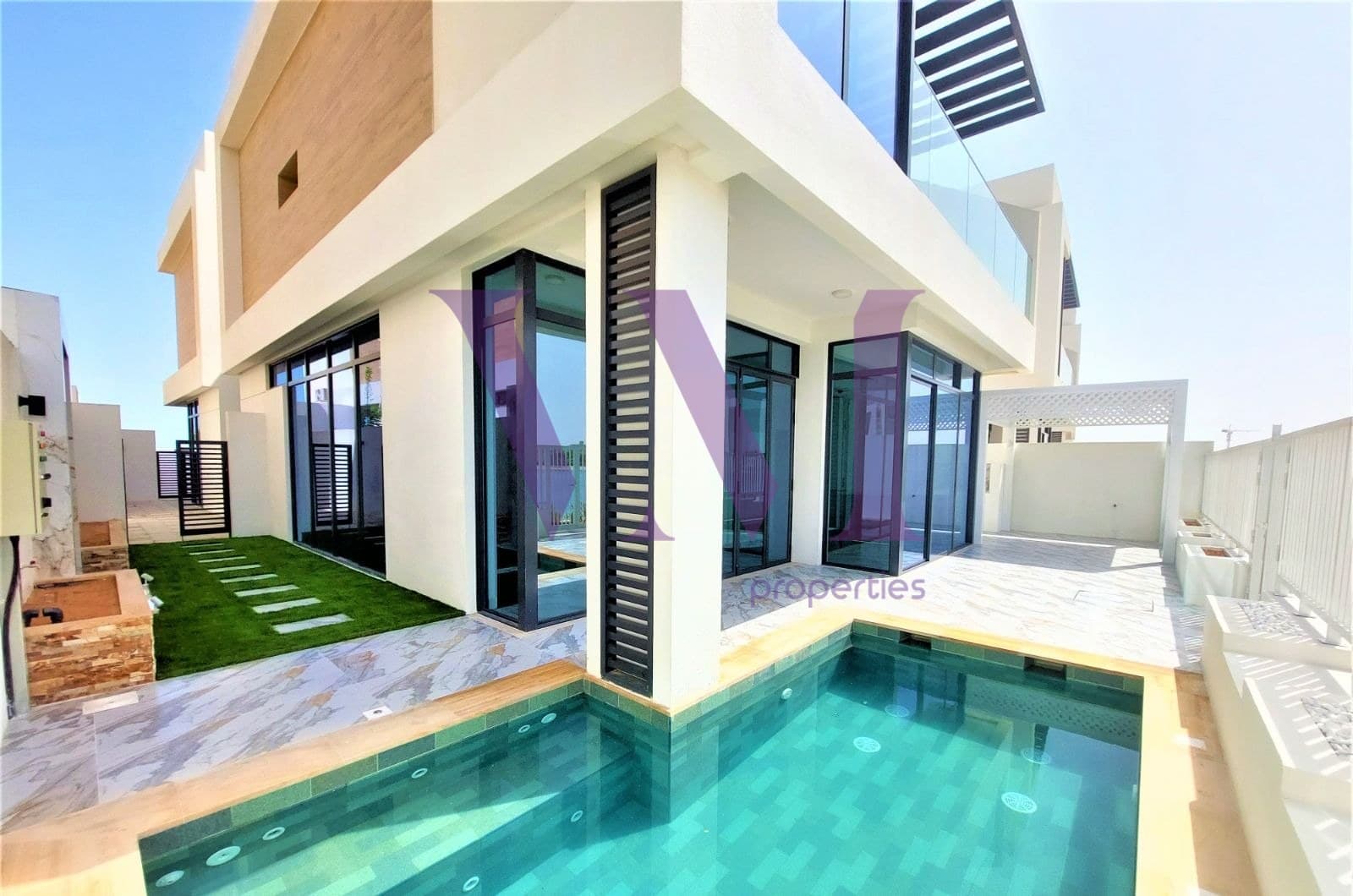 Beach Front | Luxury Villa | Private Pool — Mina Al Arab