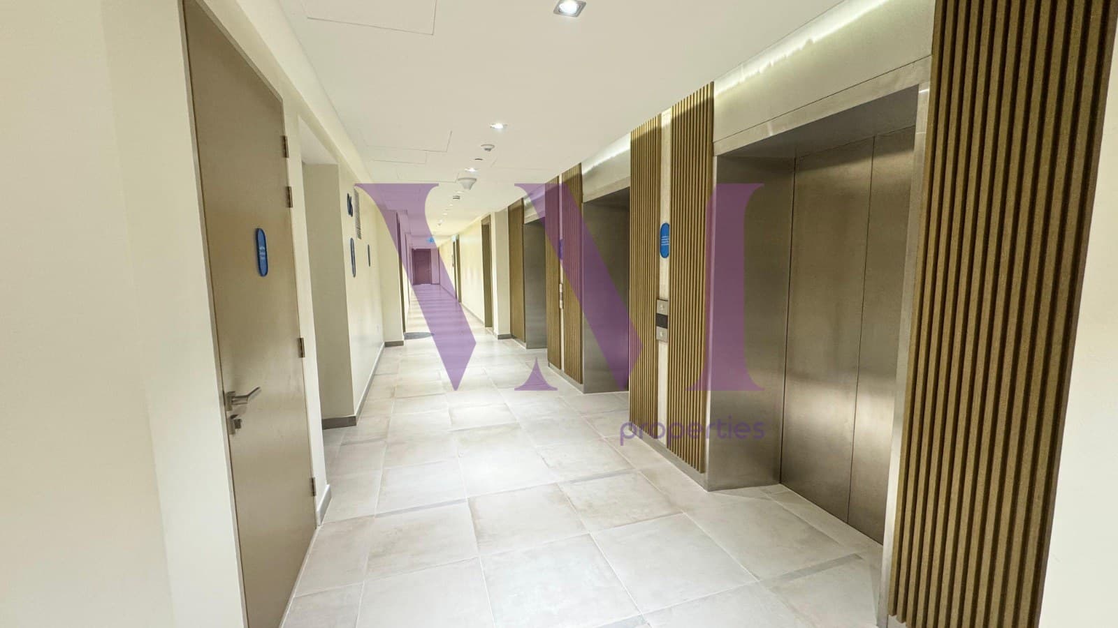 Modern 1BR Apartment | High Floor | Central 2 — Mina Al Arab