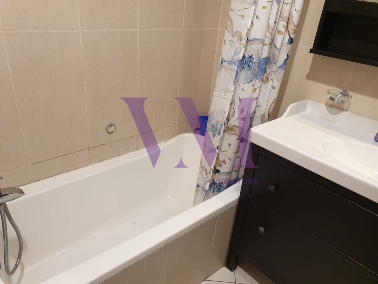 Luxury Studio Apartment | Fully Furnished — Al Hamra Village