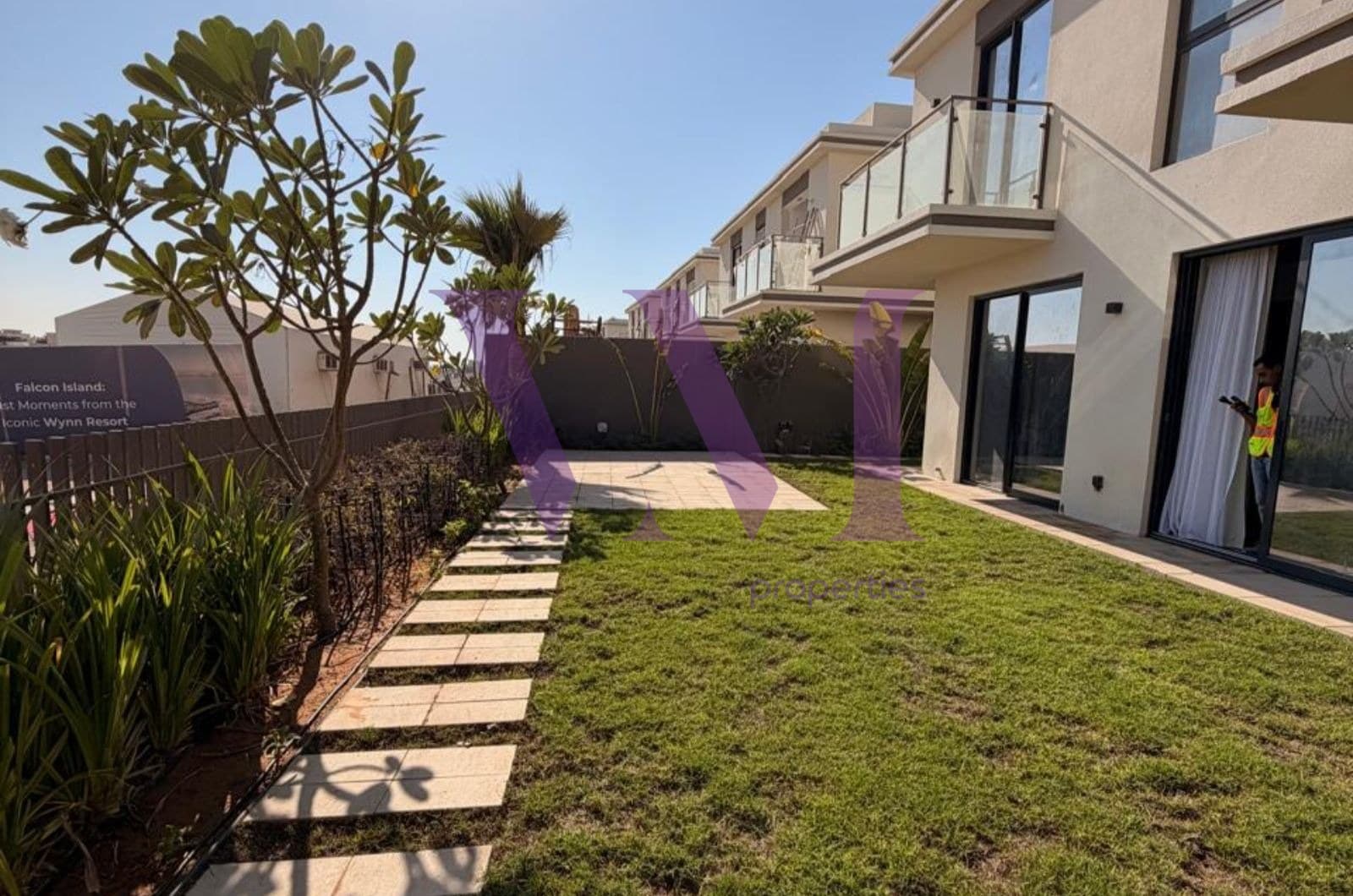 Luxury 4BR Villa | Steps away from the beach — Al Hamra Village