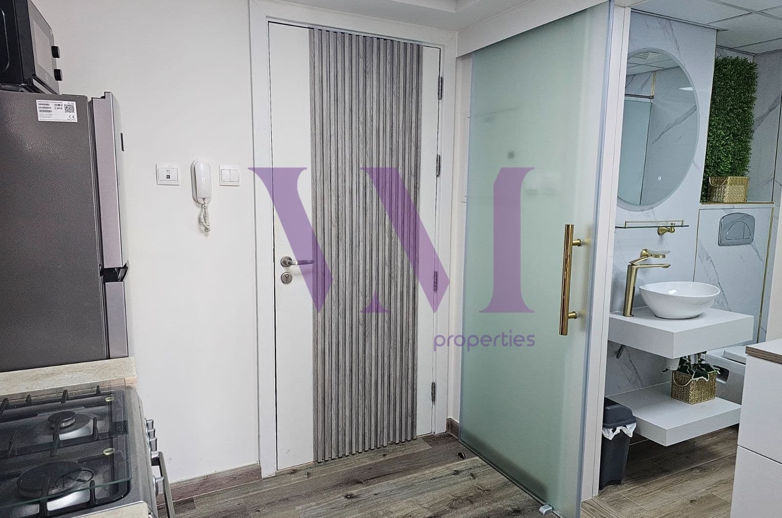 Stylish Upgraded Studio with Partial Sea View — Al Marjan Island
