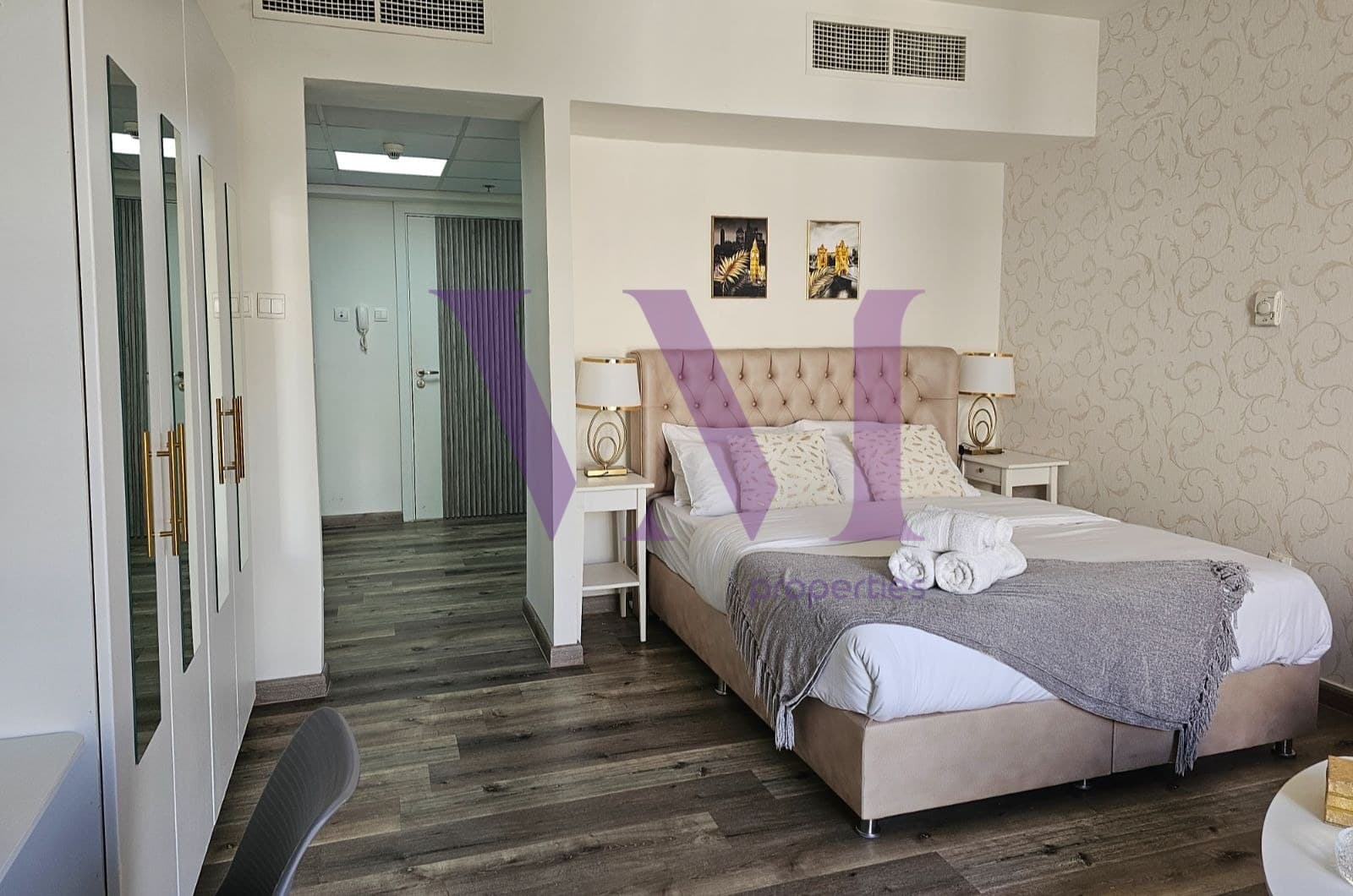 Stylish Upgraded Studio with Partial Sea View — Al Marjan Island