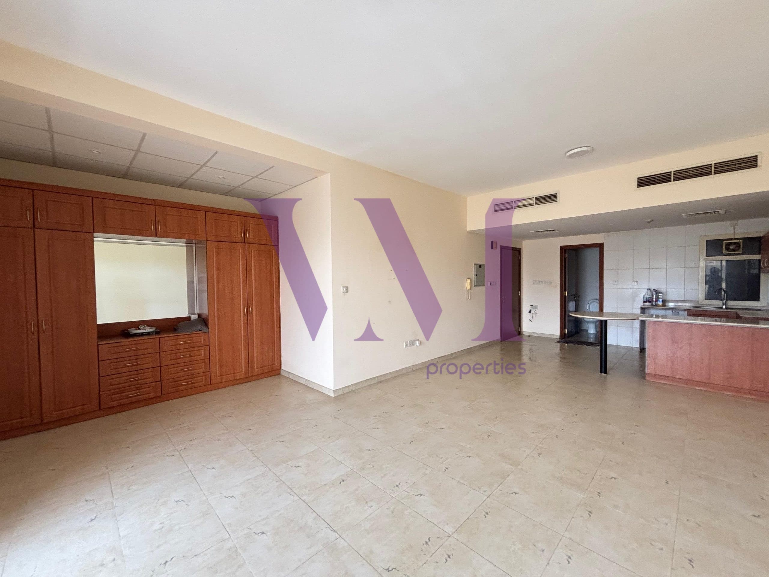 Spacious Studio | Walk to Mall | View In The Golf — Al Hamra Village