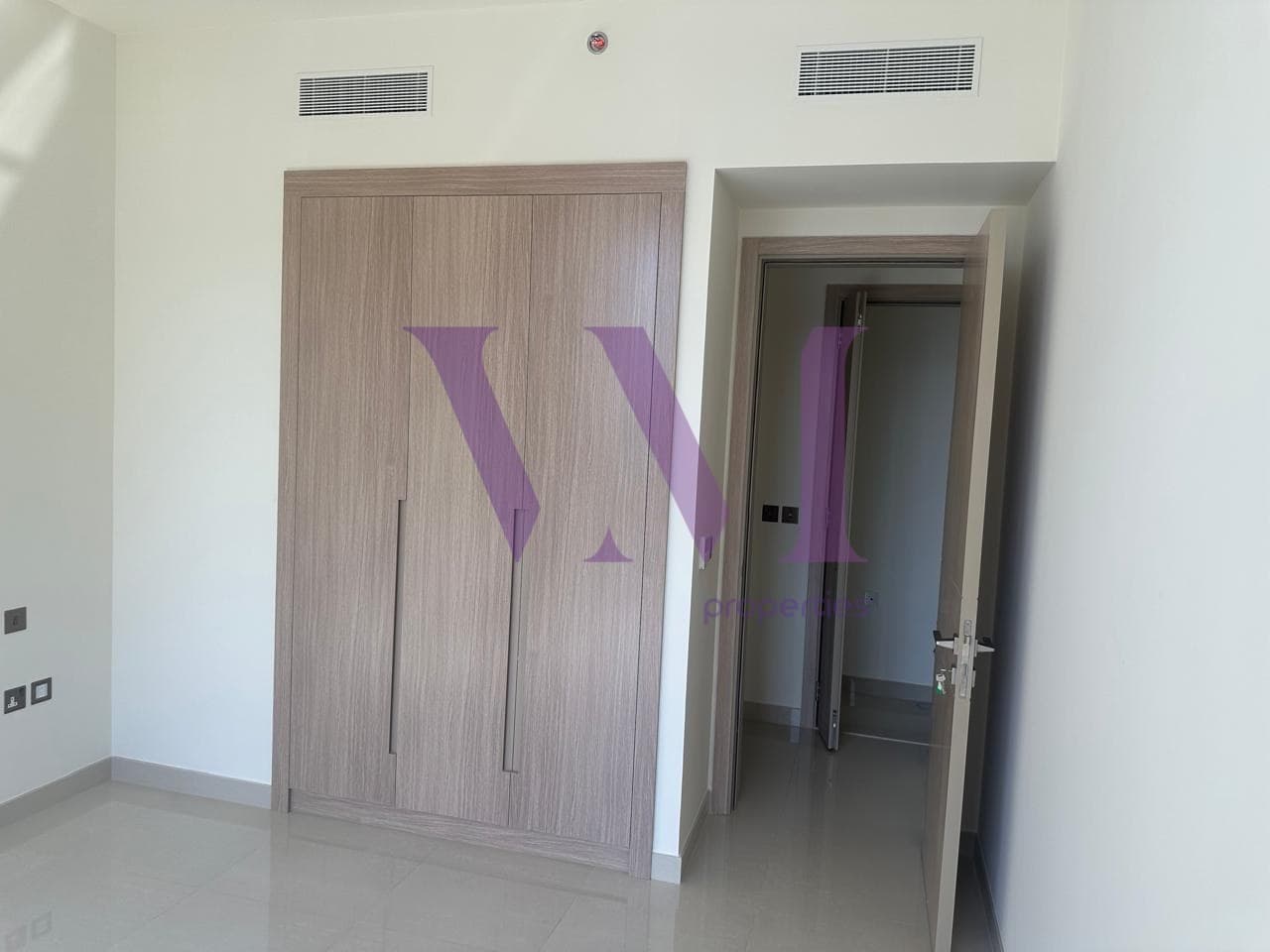 Beach Access- Sea view - Mid floor- Furnished — Mina Al Arab
