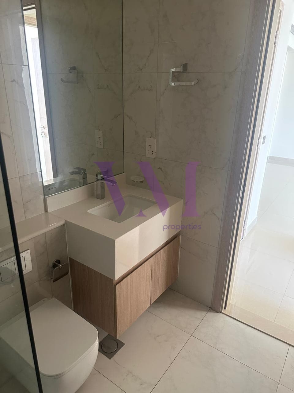 Beach Access- Sea view - Mid floor- Furnished — Mina Al Arab