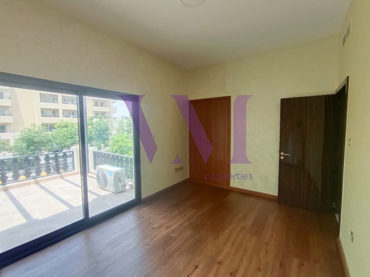 3-Bed Townhouse + Maid' Room - Al Hamra Village — Al Hamra Village