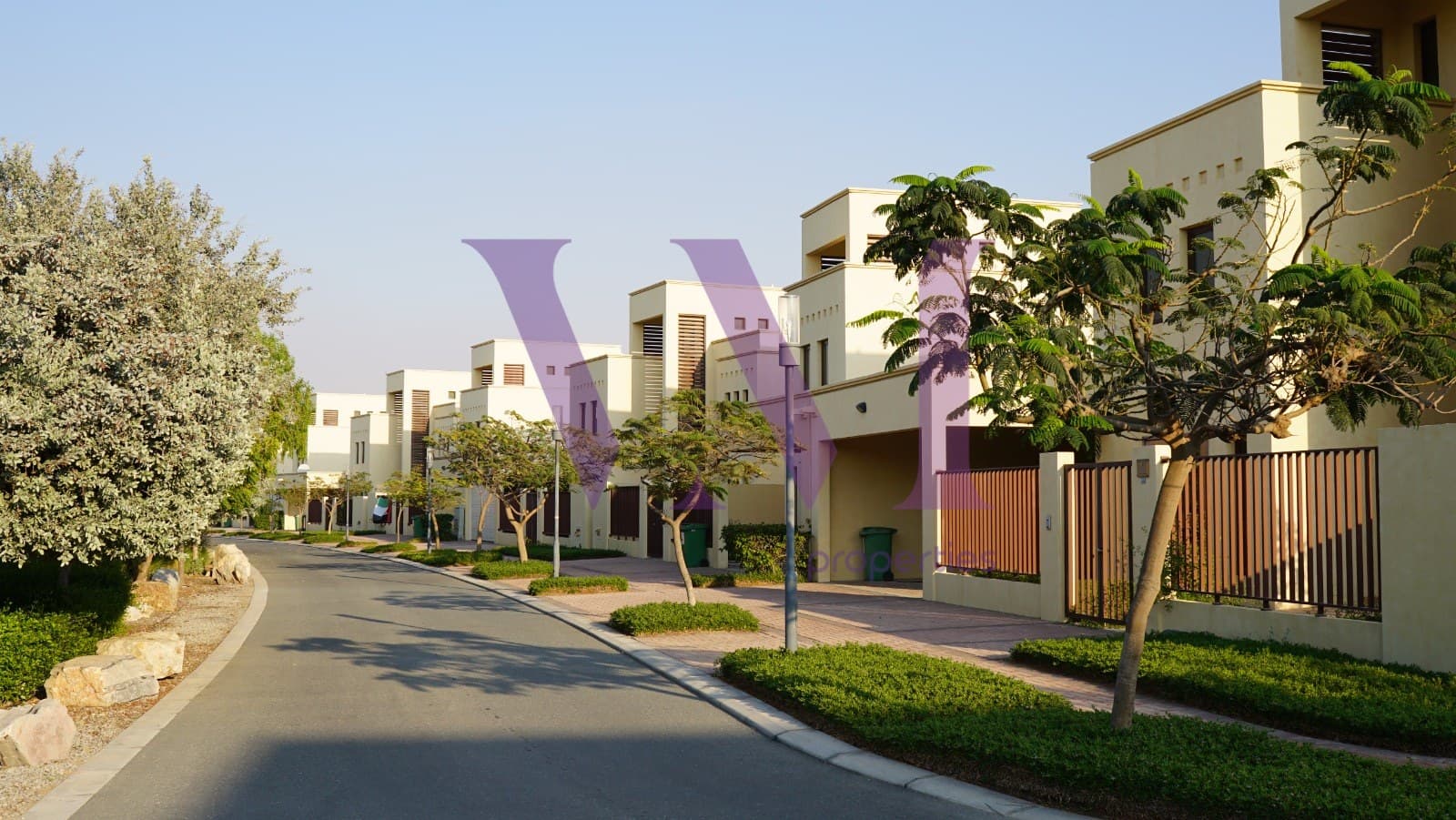 Spacious 3-Bed Townhouse, Bermuda, Mina Al Arab — Mina Al Arab