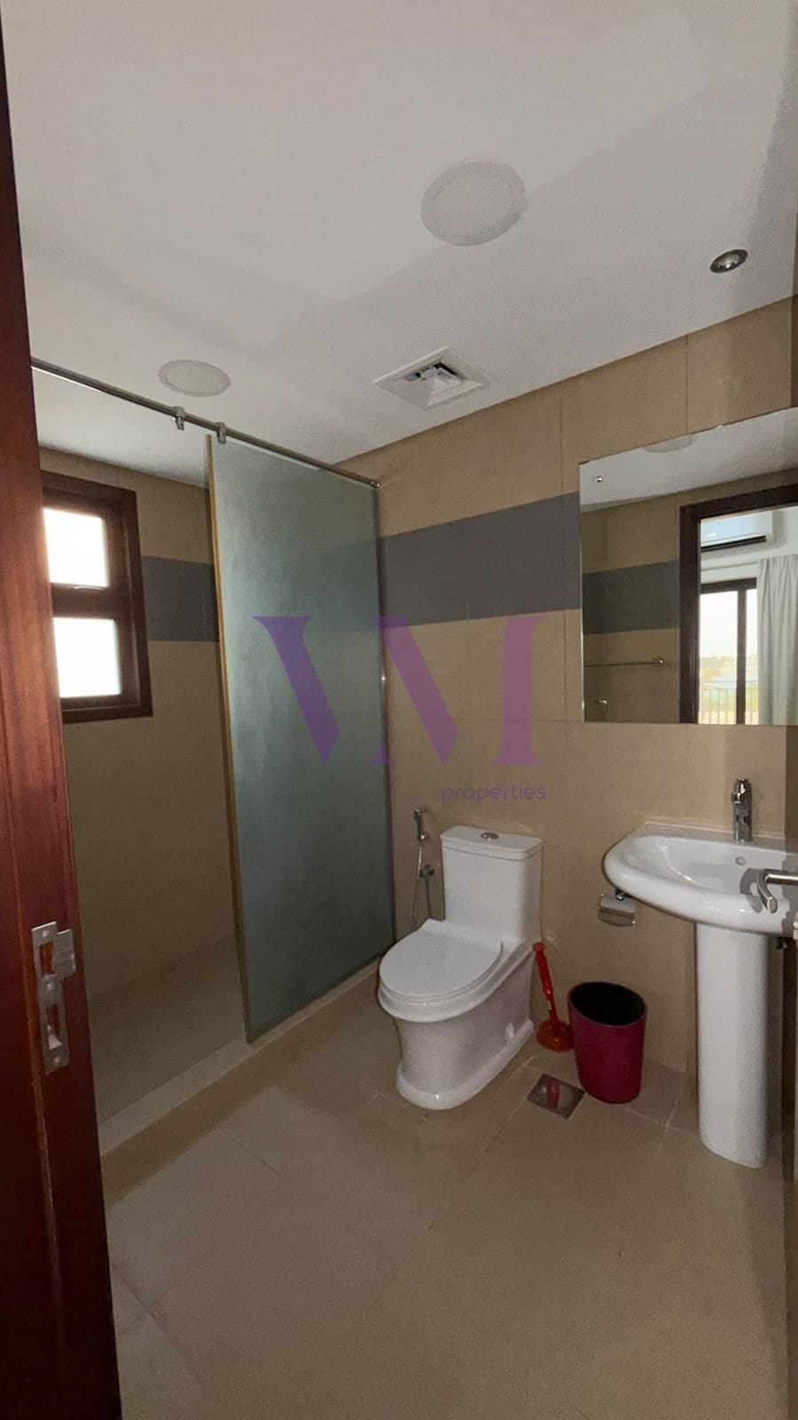 Beach Front Luxury Villa | 4 bed + M | Good Price — Mina Al Arab