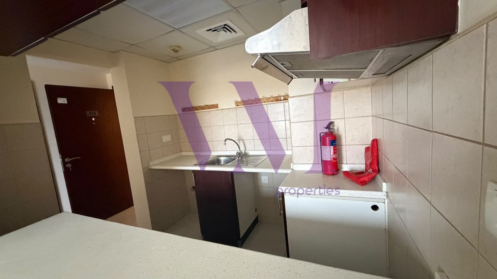 Spacious 1BR | The Lagoons, Building 17 | For Rent — Mina Al Arab