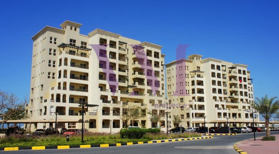 Spacious Furnished Studio | Ready To Move In — Al Hamra Village