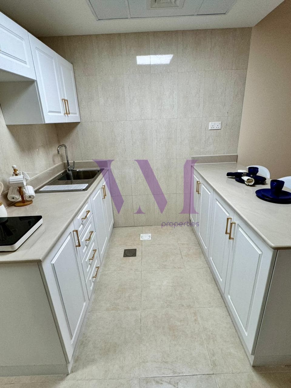 Spacious Furnished Studio | Ready To Move In — Al Hamra Village