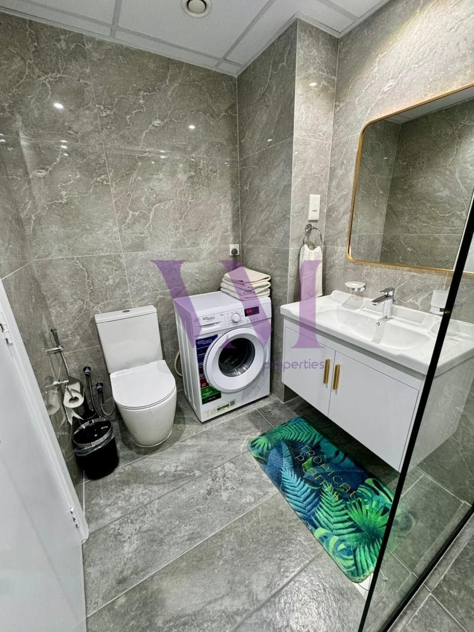 Spacious Furnished Studio | Ready To Move In — Al Hamra Village
