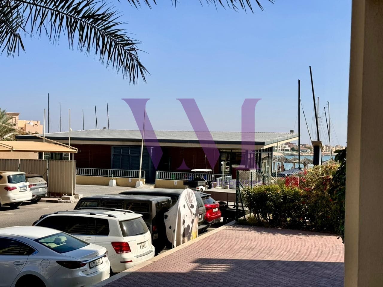 Spacious Furnished Studio | Ready To Move In — Al Hamra Village