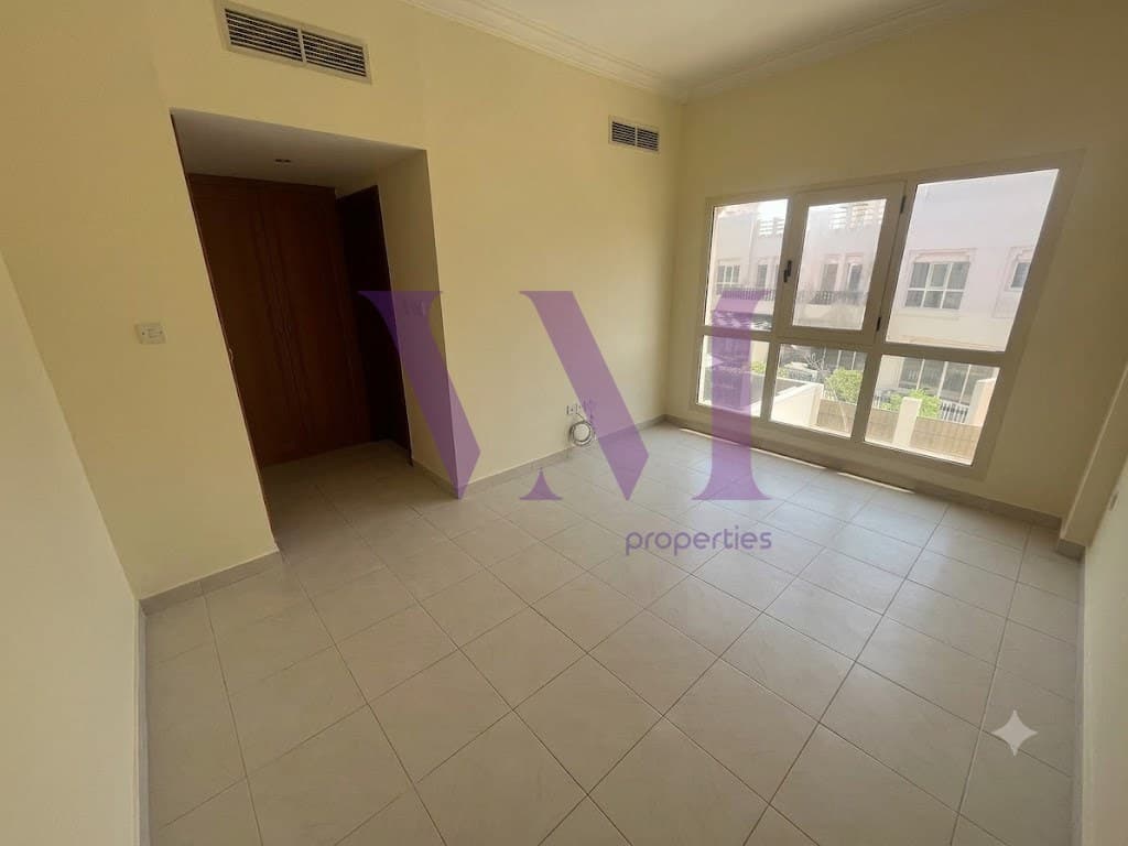 Spacious 4-Bed Townhouse | Prime Location — Al Hamra Village