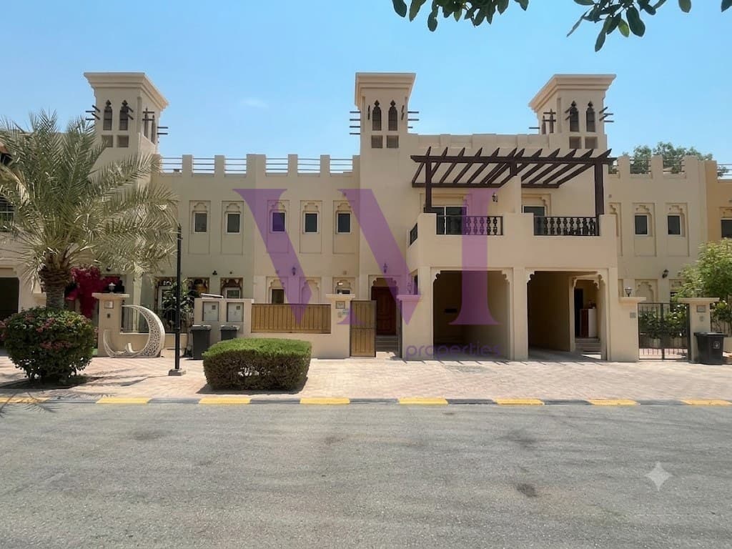 Spacious 4-Bed Townhouse | Prime Location — Al Hamra Village