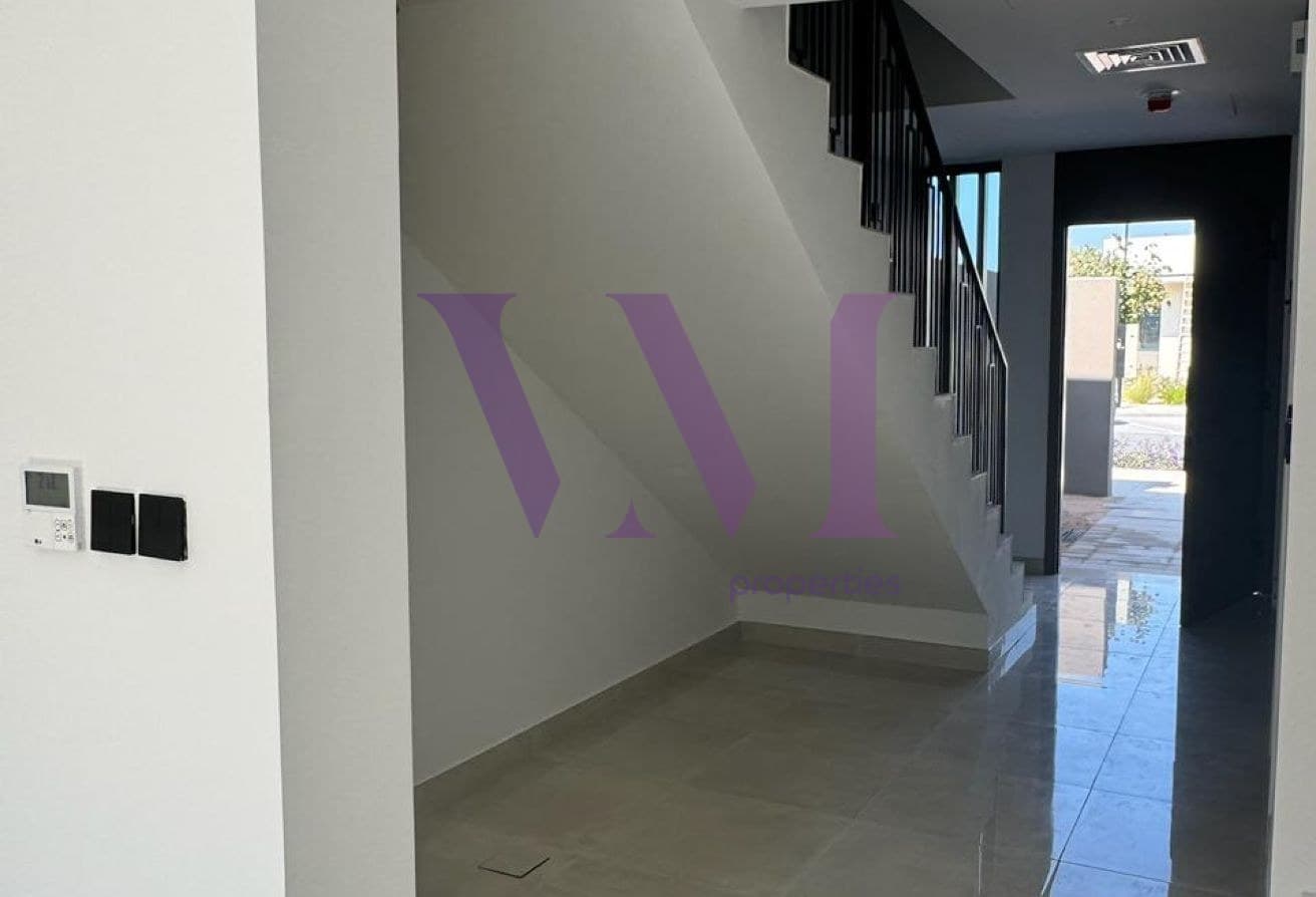 2nd Row From Beach | Prime Location | Partial Sea — Al Hamra Village