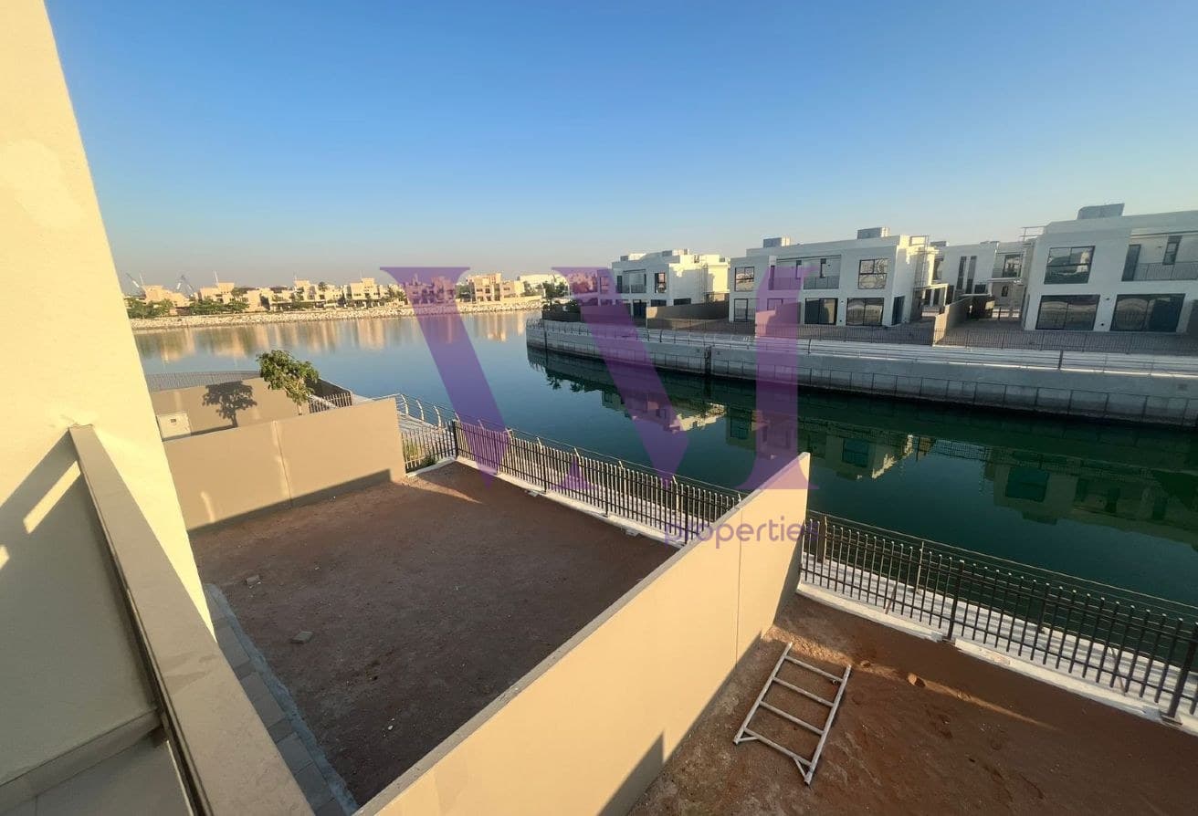 Canal View 3 BR + Maid | Falcon North — Al Hamra Village