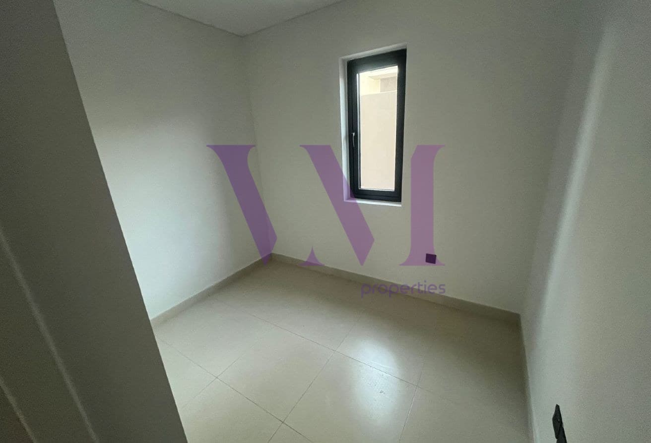 Canal View 3 BR + Maid | Falcon North — Al Hamra Village