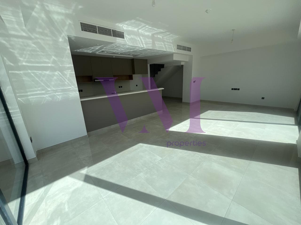 Canal View 2 BR + Maid | Falcon North — Al Hamra Village