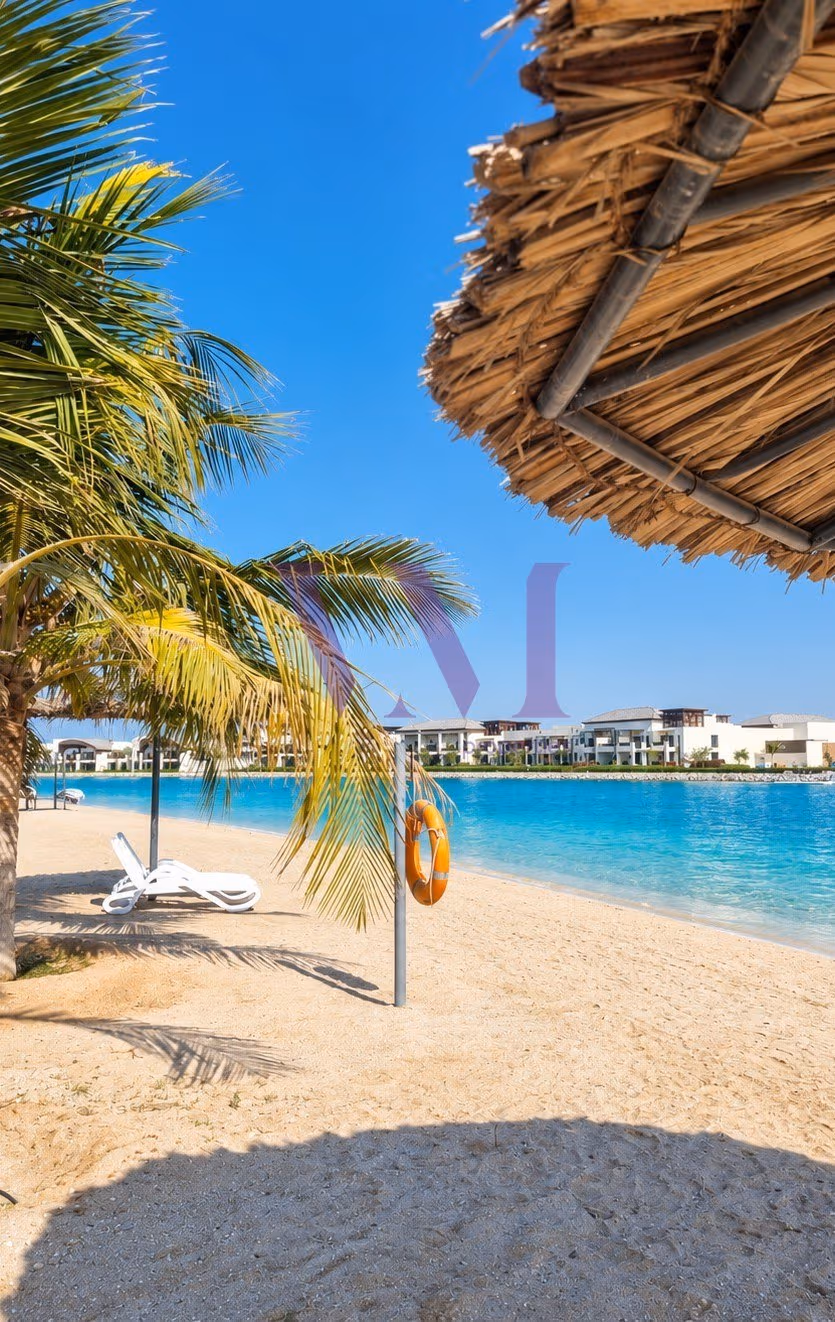 Luxury 4BR Beachfront Villa | Direct Beach Access — Mina Al Arab
