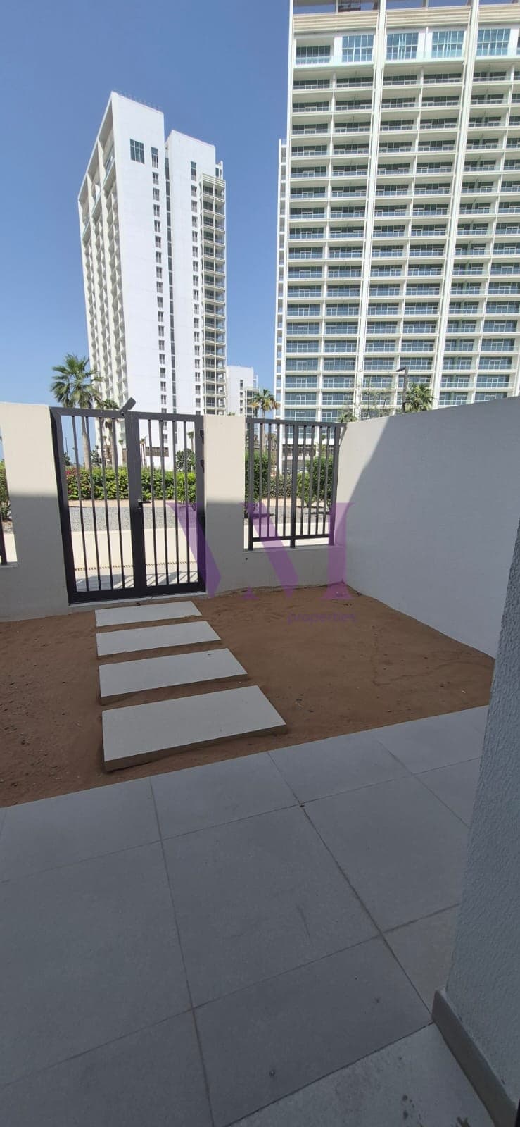 READY TO MOVE IN 2BR Townhouse , Marbella II — Mina Al Arab