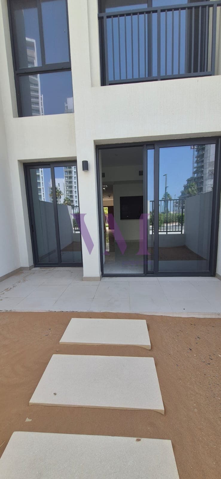 READY TO MOVE IN 2BR Townhouse , Marbella II — Mina Al Arab