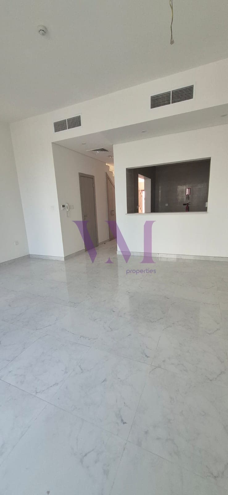 READY TO MOVE IN 2BR Townhouse , Marbella II — Mina Al Arab