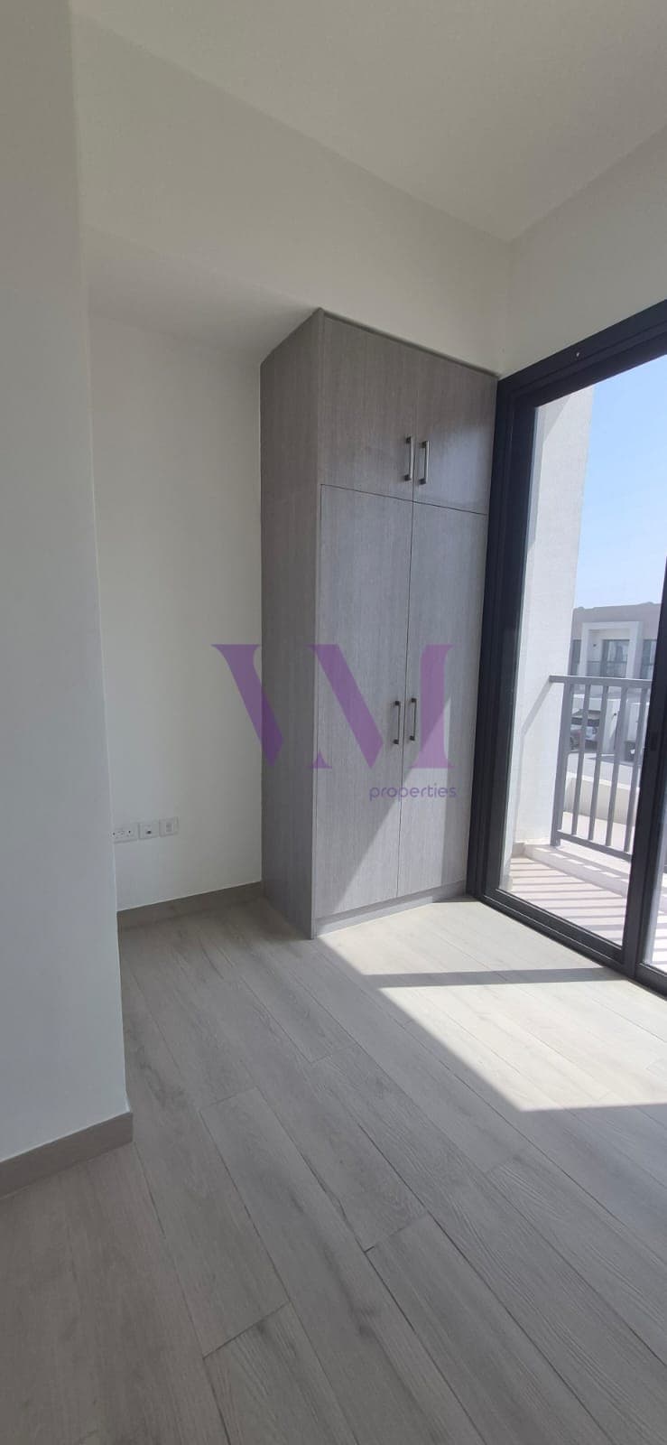 READY TO MOVE IN 2BR Townhouse , Marbella II — Mina Al Arab