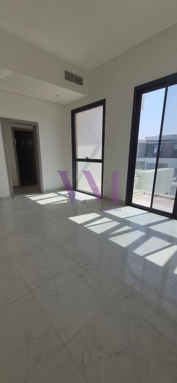 Spacious 4-Bed Villa, Marbella II, Mina Al Arab — Mina Al Arab