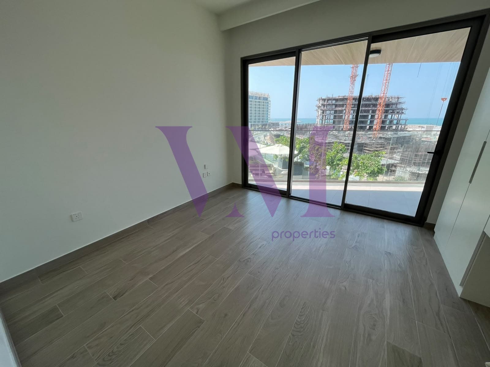 Waterfront Living | Newly Handed Over | High ROI — Mina Al Arab