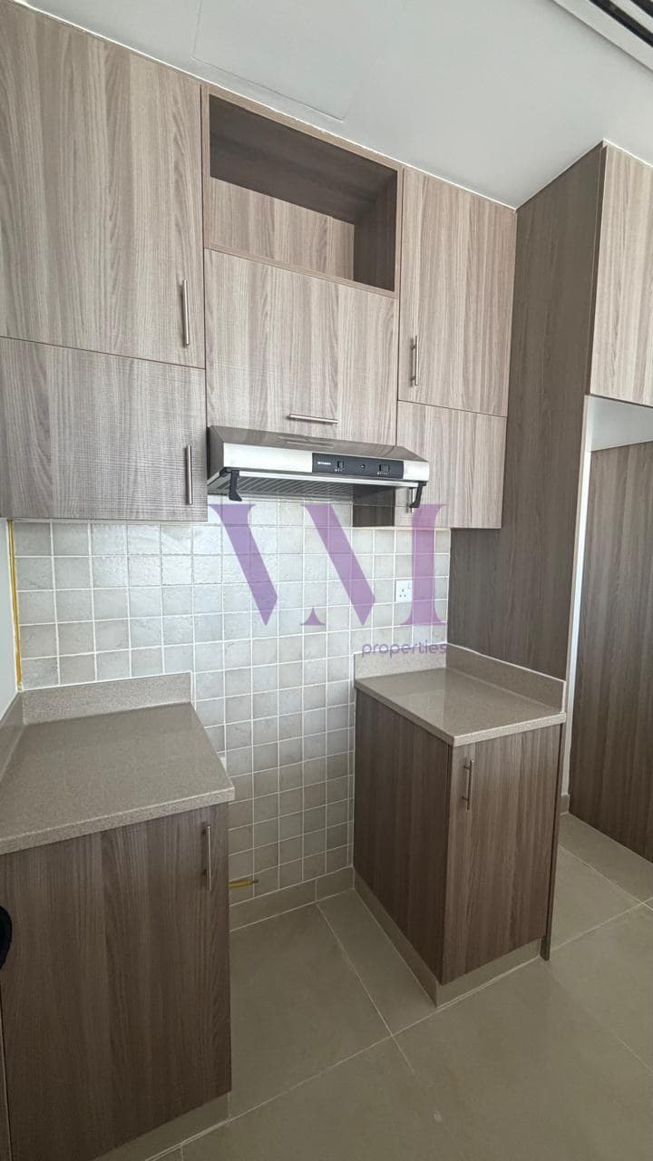 Modern 1-Bed Apartment | 8th Floor | Hot Deal — Mina Al Arab