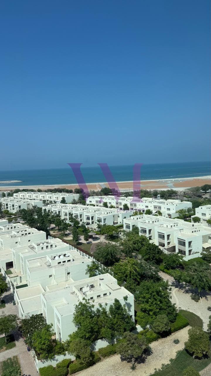 Modern 1-Bed Apartment | 8th Floor | Hot Deal — Mina Al Arab