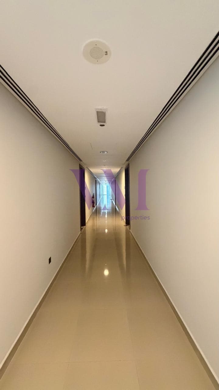 Modern 1-Bed Apartment | 8th Floor | Hot Deal — Mina Al Arab