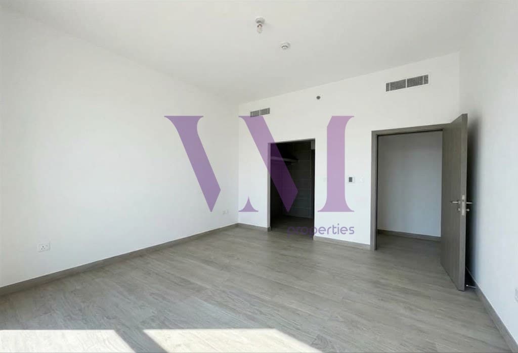 Spacious 3 BHK | Corner Unit | Near Original Price — Mina Al Arab