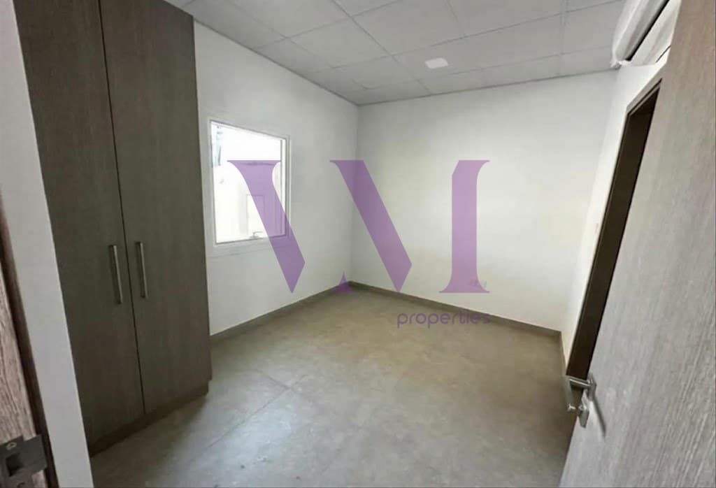 Spacious 3 BHK | Corner Unit | Near Original Price — Mina Al Arab