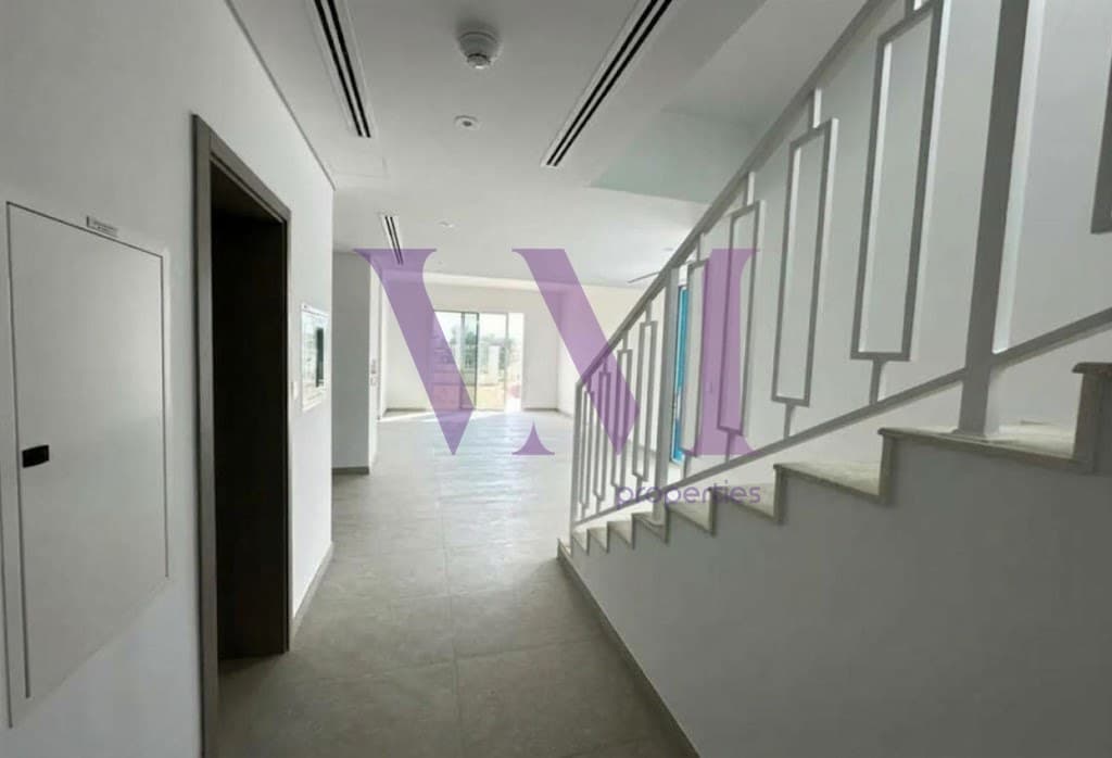 Spacious 3 BHK | Corner Unit | Near Original Price — Mina Al Arab