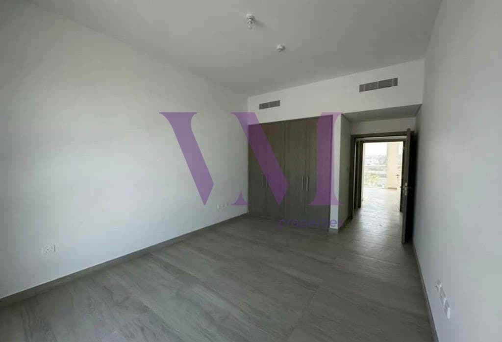 Spacious 3 BHK | Corner Unit | Near Original Price — Mina Al Arab