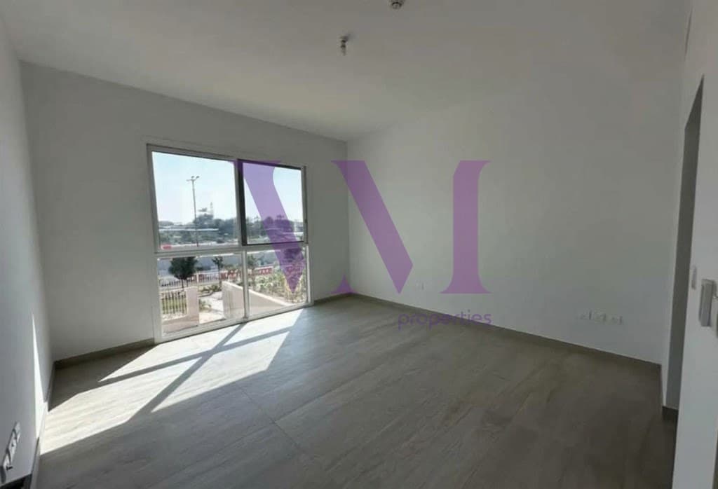 Spacious 3 BHK | Corner Unit | Near Original Price — Mina Al Arab
