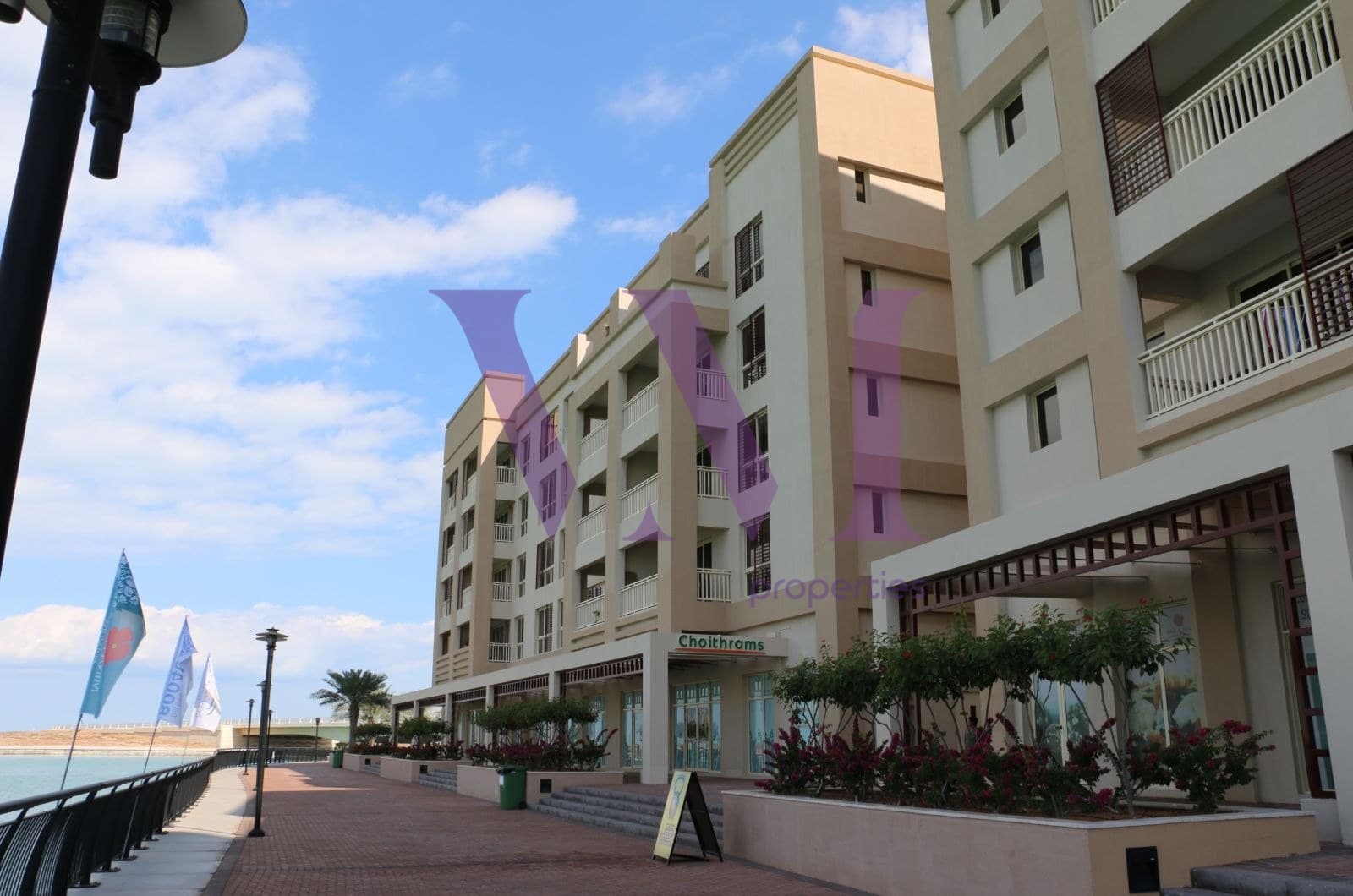 Spacious 2-Bed Apartment | Re-sale | Mina Al Arab — Mina Al Arab