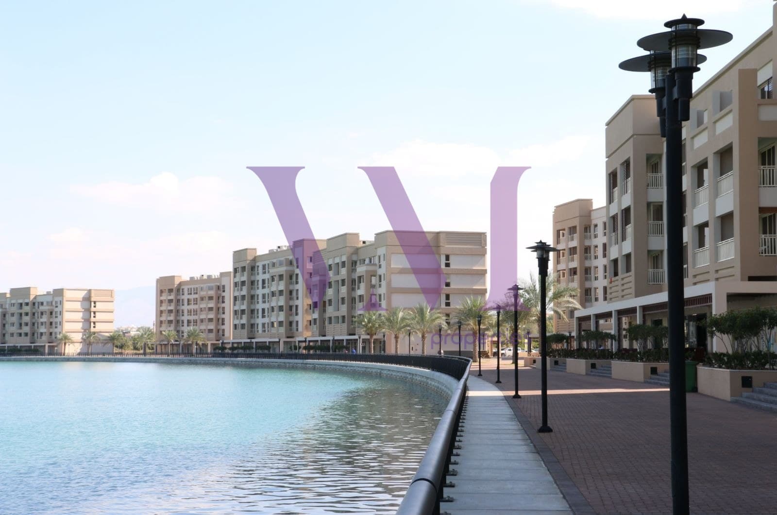 Spacious 2-Bed Apartment | Re-sale | Mina Al Arab — Mina Al Arab