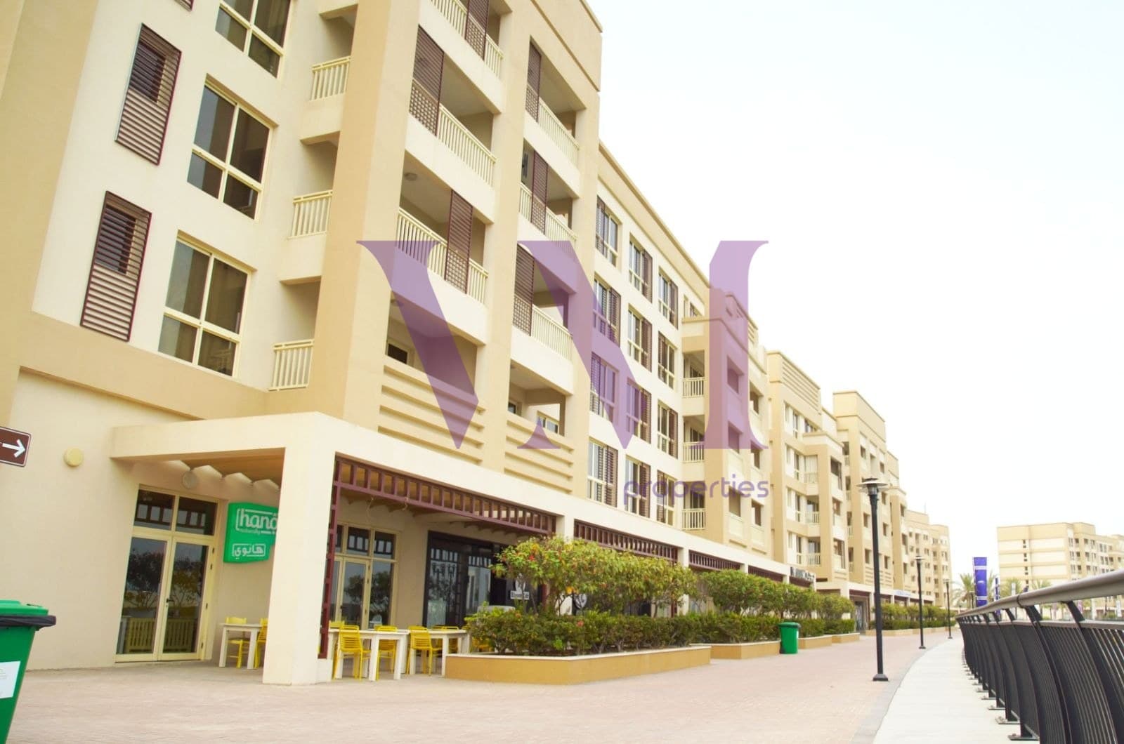 Spacious 2-Bed Apartment | Re-sale | Mina Al Arab — Mina Al Arab